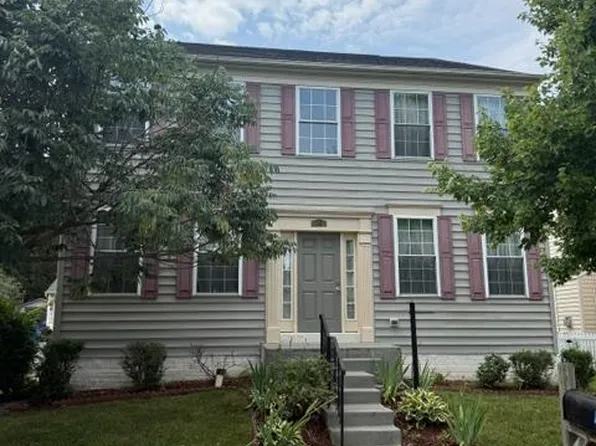 221 Seamaster Rd, Essex, MD 21221