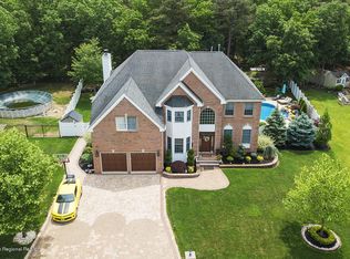 104 Benjamin St, Toms River, NJ 08755