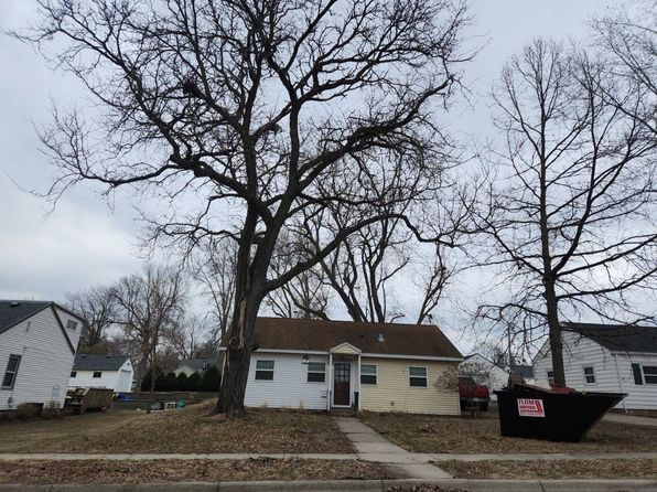 813 Carlton Ave, Faribault, MN 55021