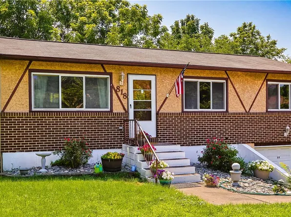818 Nantucket Cir, Bethlehem, PA 18015