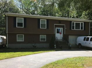 134 Mountaindale Rd, Smithfield, RI 02917