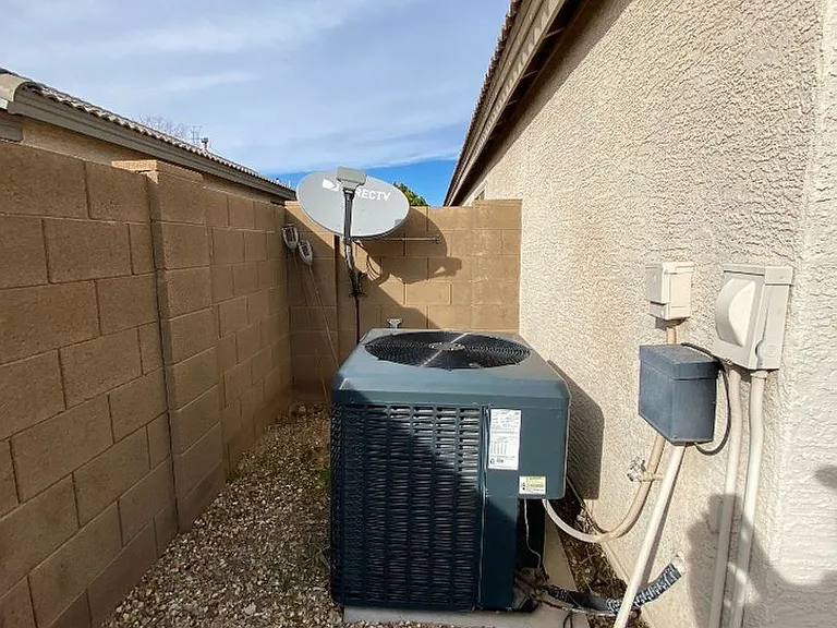 11425 W Pinehollow Dr — Photo 16