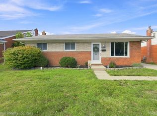 18335 E Thirteen Mile Rd, Fraser, MI 48026