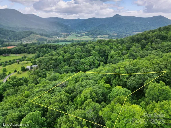 0 Windy Hill Dr #8, Waynesville, NC 28785