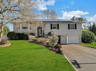 127 Wicks Path, Commack, NY 11725