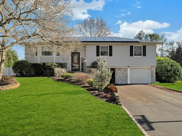 127 Wicks Path, Commack, NY 11725