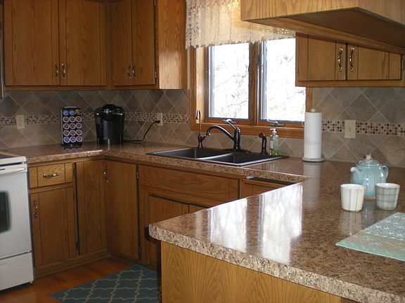 5th image of 6695 Riverview Loop NW