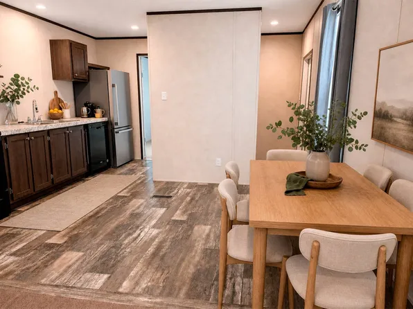 143 Croghan St #143, Liberty Hill, TX 78642