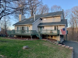 2 Catherine Ter, Andover, NJ 07821