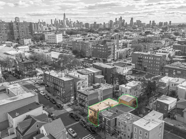 1111 6th Street image 15 of 15