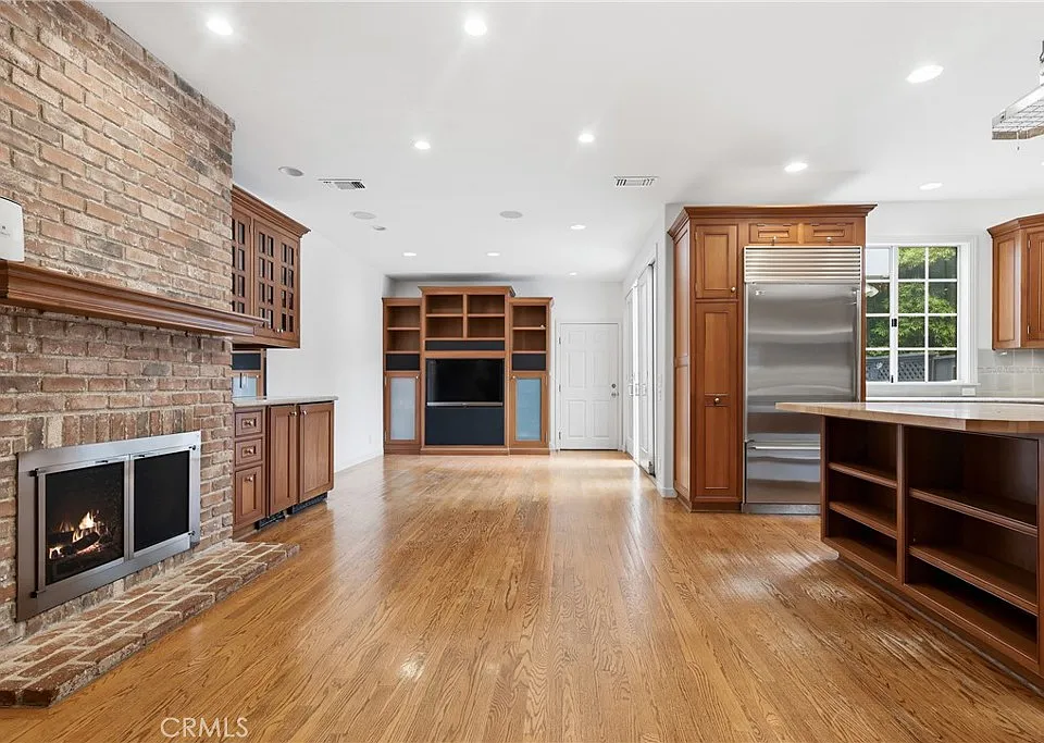 500 3rd St