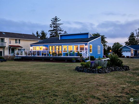4th image of 598 Chinook Avenue SE