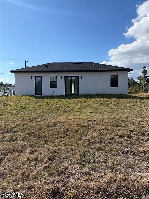 3 bed, 3.0 bath, 1057 sqft, $1,800 — Photo 4