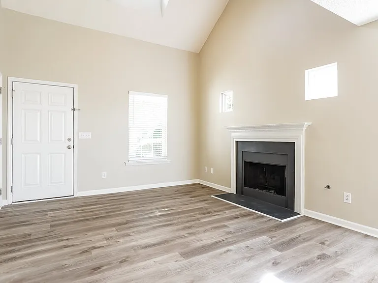 6004 Silkwater Ct — Photo 4