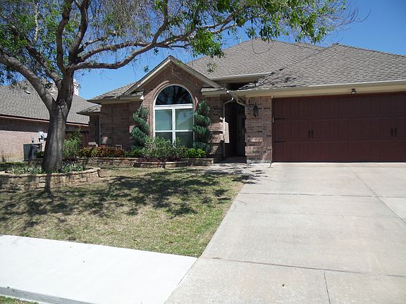 2nd image of 8313 Emerald Cir