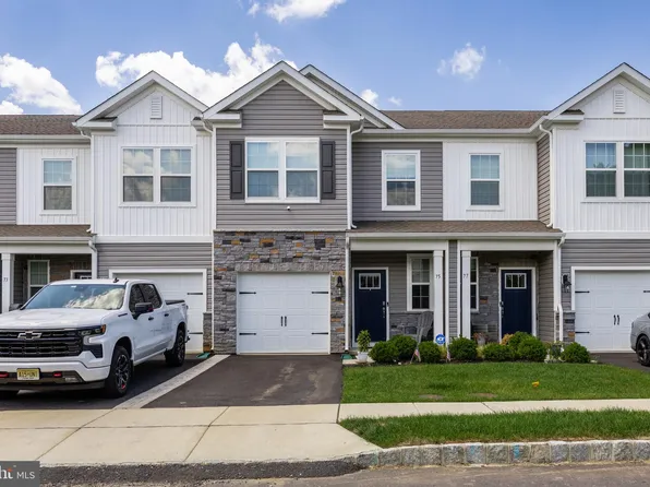 75 Nelsons Way, Mount Holly, NJ 08060