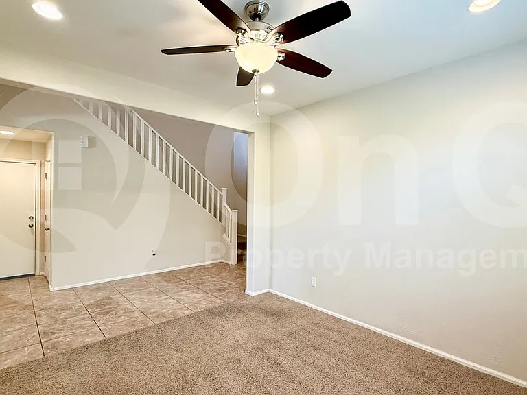 1095 E Rojo Way — Photo 6