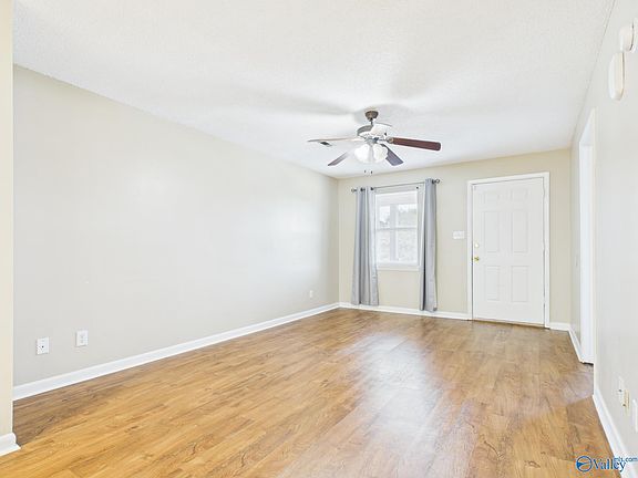 3rd image of 1801 Graymont Ln SW APT C