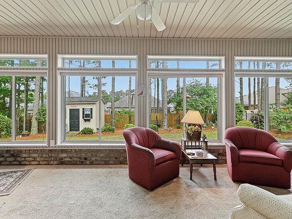 3rd image of 522 Sippihaw Oaks Dr
