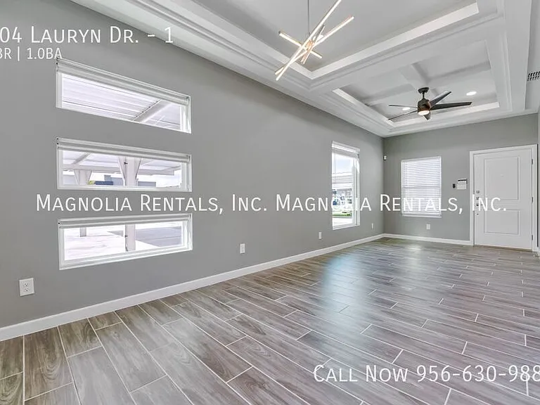 204 Lauryn Dr #1 — Photo 3