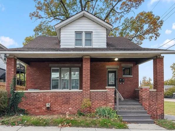 409 York St, Michigan City, IN 46360
