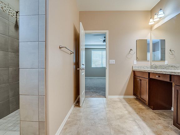 4th image of 8106 S 42nd Ln