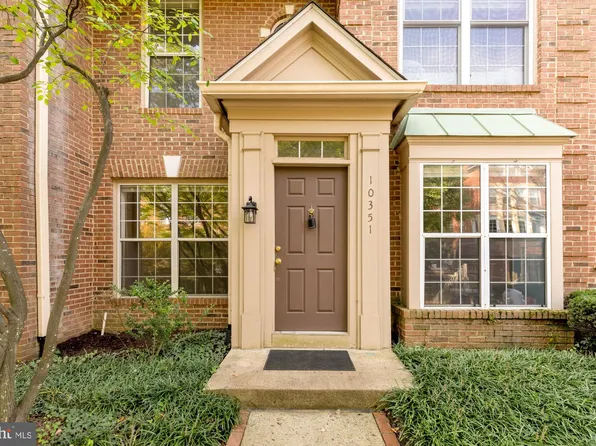 10351 Sager Ave, Fairfax, VA 22030