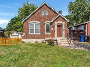 7321 Sharp Ave, Saint Louis, MO 63116