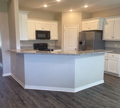 4th image of 401 Myra Lynn Ln