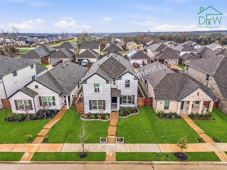 1908 Twisted Tree Ln — Photo 35