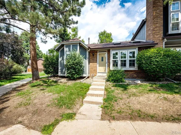 1220 S Flower Circle #A, Lakewood, CO 80232