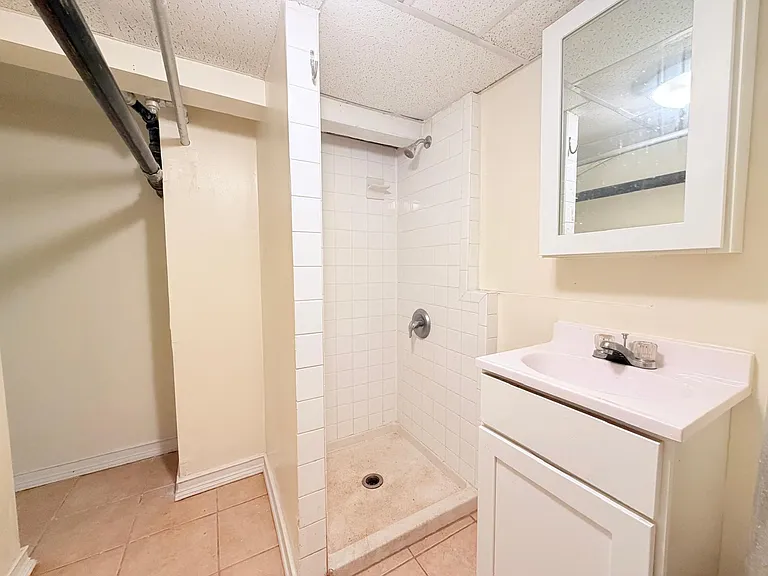 112 Glenwood Ave #B2E — Photo 7