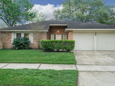 2411 Colonial Ridge Dr, Friendswood, TX, 77546