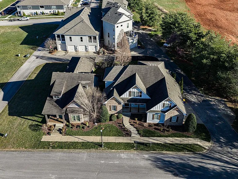 730 Bennington Park Dr — Photo 42
