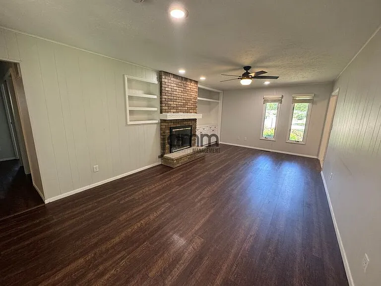 5250 Mills Creek Ln — Photo 6