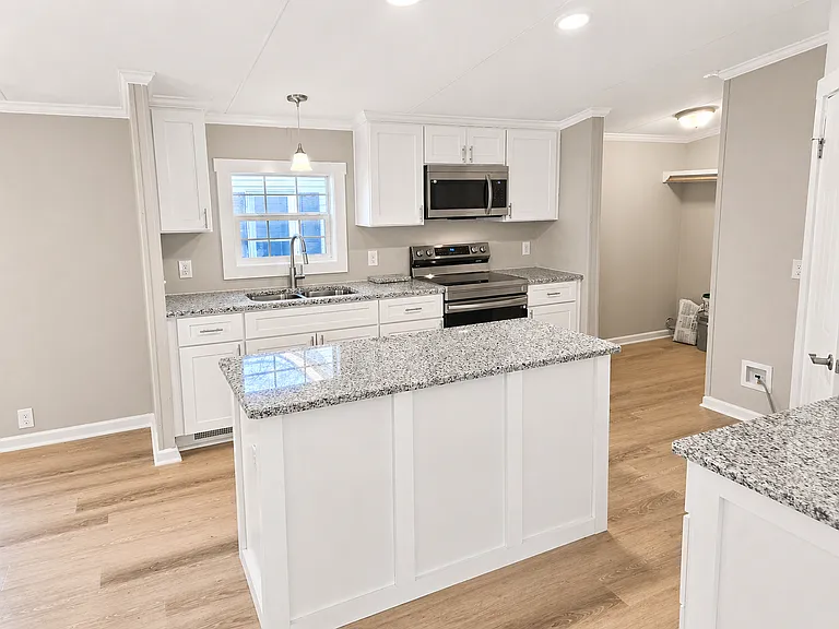 223 E Park Ave — Photo 17