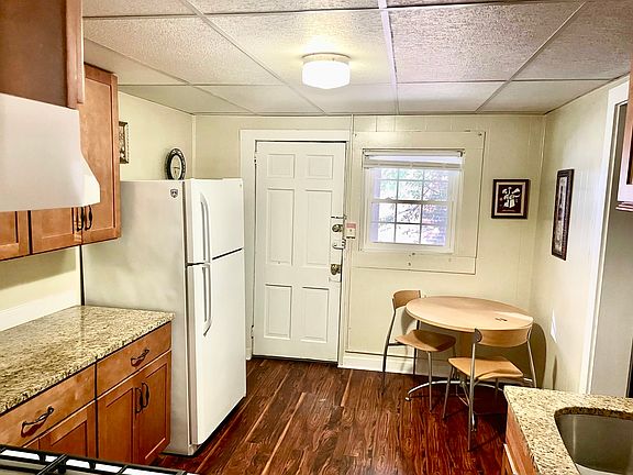 2nd image of 1601 Kenilworth Ave APT B