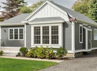 10 Willow Ln, Hampton, NH 03842