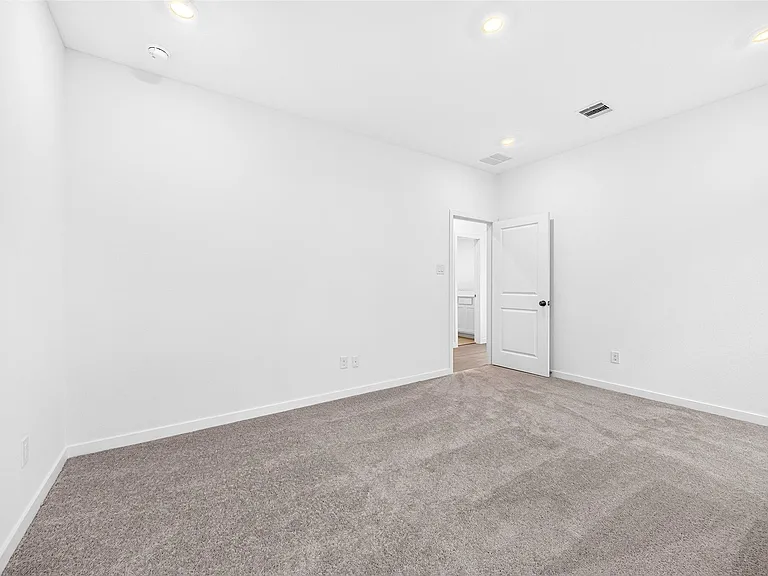 27447 Sunterra Village Dr — Photo 21