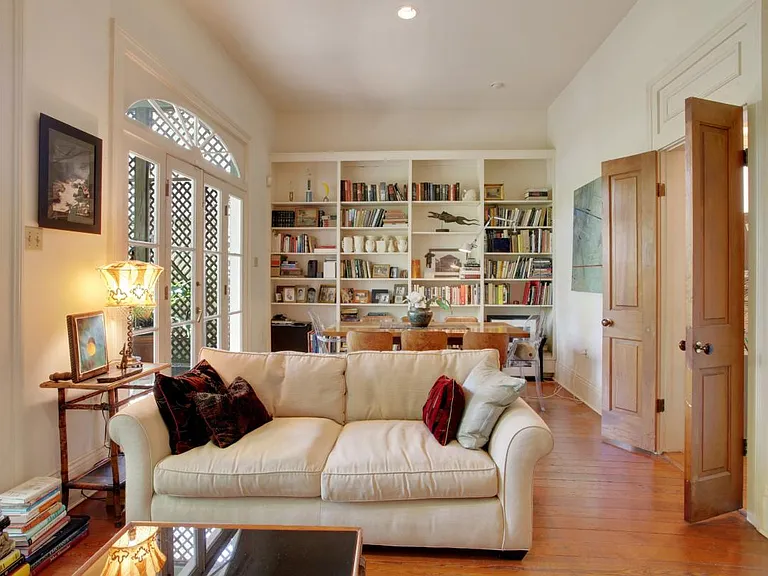 1239 Eleonore St — Photo 10
