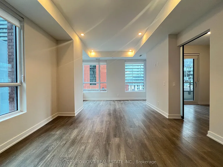 108 Peter St #816 — Photo 3