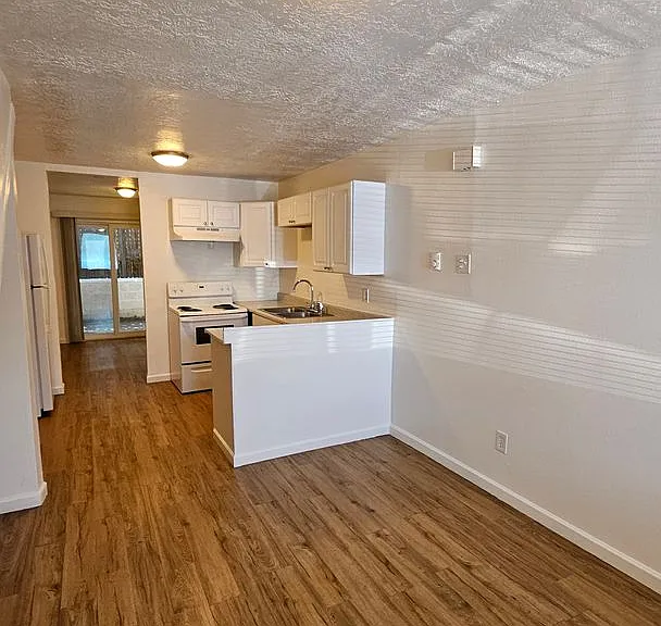 301 Morningside Dr SE #A-F — Photo 20