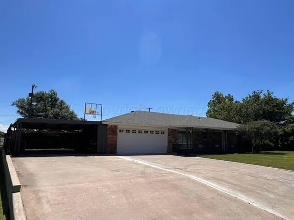110 Sperry Dr, Follett, TX 79034