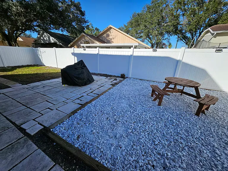 5485 Friarsway Dr — Photo 16