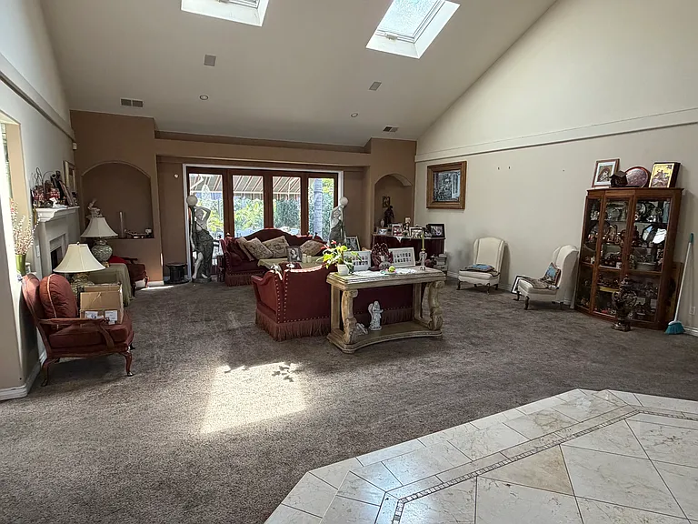 17392 Aspenglow Ln — Photo 2