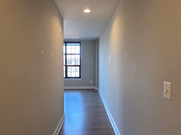 3rd image of 216 Arch St #502