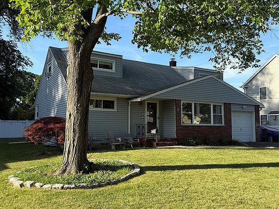 2nd image of 261 Greve Dr