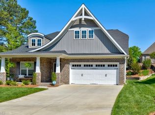 200 Quail Run Dr, Clemmons, NC 27012