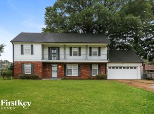 1515 Singing Trees Dr, Memphis, TN 38116
