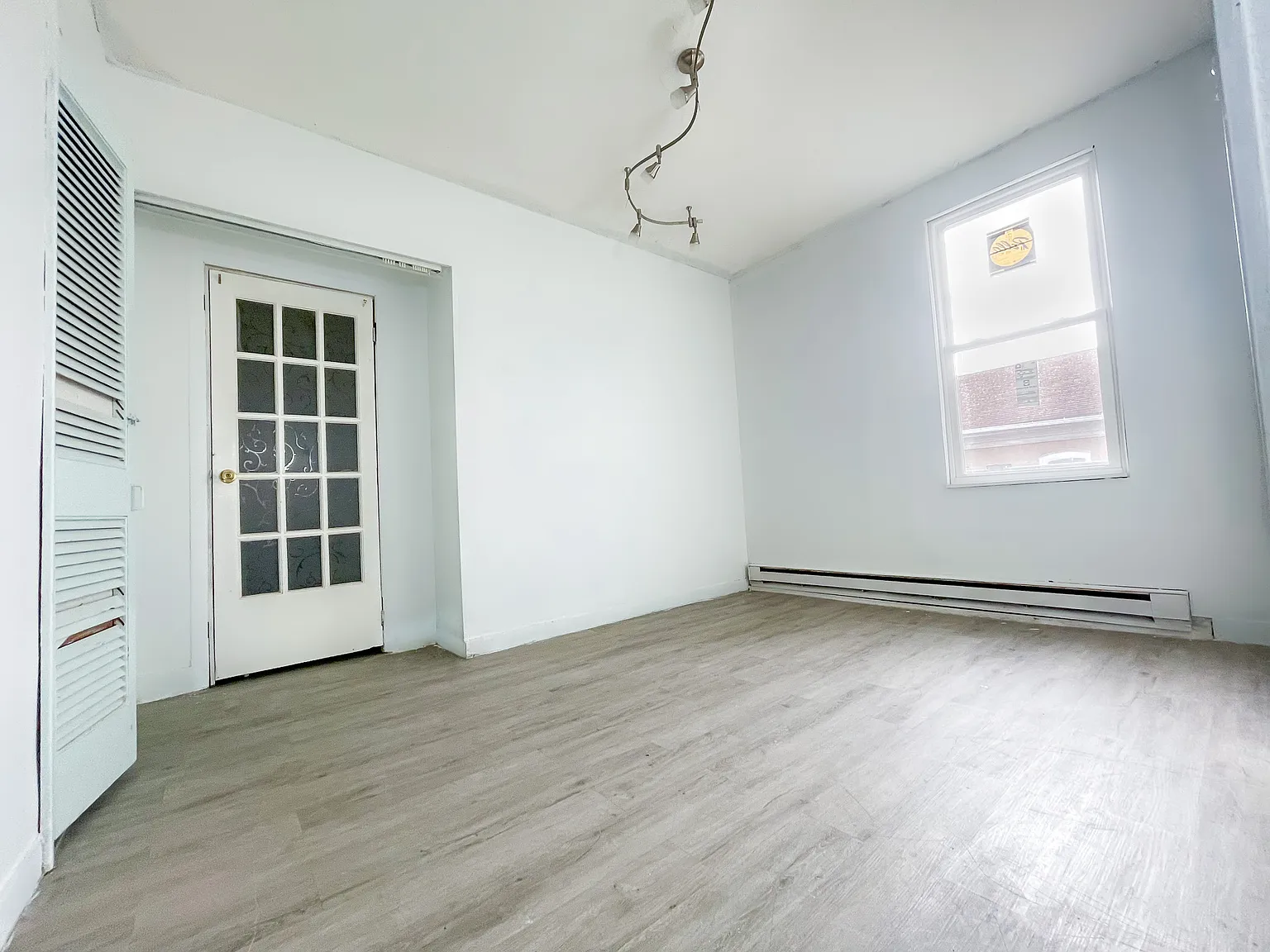 2 bed, $1,295 — Photo 4
